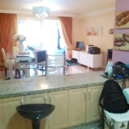 Spacious In 165 M² With Shared Pool Apartment *