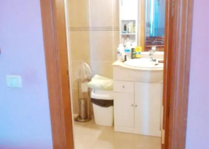 Spacious In 165 M² With Shared Pool 아파트