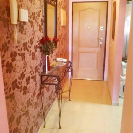 Spacious In 165 M² With Shared Pool *